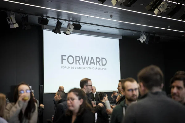 FORWARD_23-4889_layout.jpg