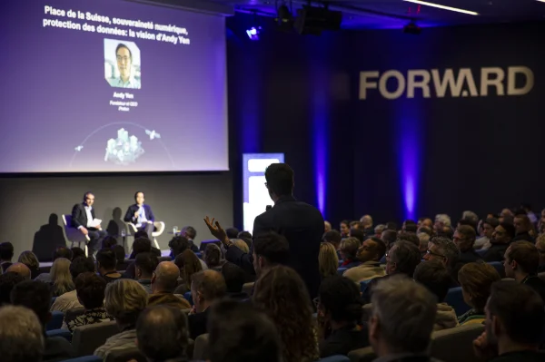 FORUMFORWARD26-8309WEB.jpg