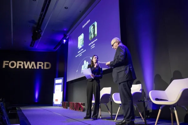 FORUMFORWARD26-8965WEB.jpg