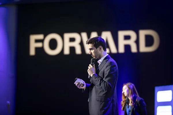 FORUMFORWARD26-9070WEB.jpg