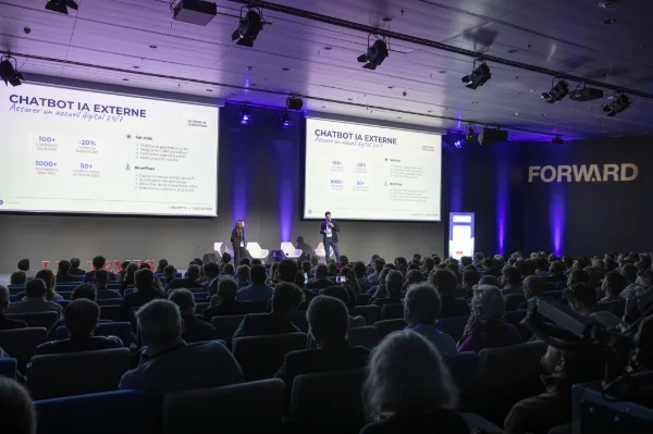 FORUMFORWARD26-9108WEB.jpg