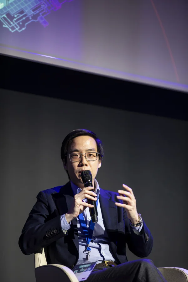 FORUMFORWARD26-8290WEB.jpg