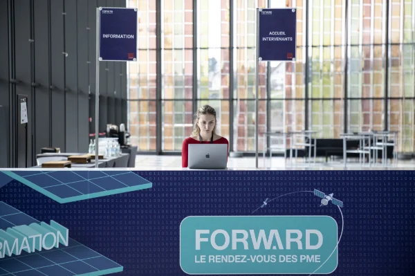 FORUMFORWARD26-8053WEB.jpg