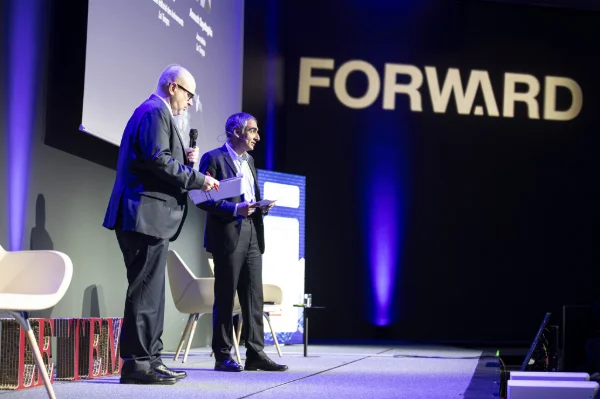 FORUMFORWARD26-8252WEB.jpg